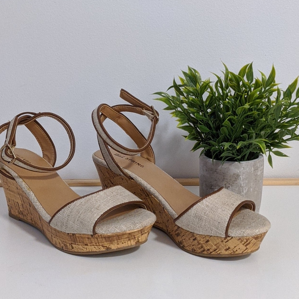 🌿SALE 3/$25🌿 $15 Summer sandals - Comfortable!